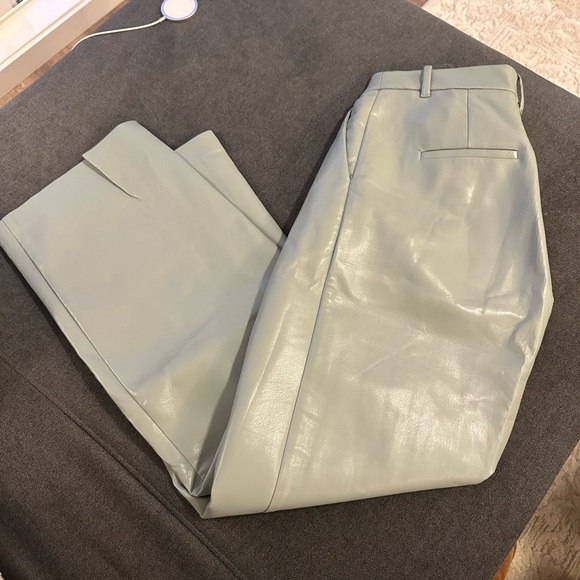 Light green leather effortless pant, Aritzia - Picture 2 of 3